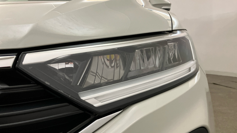 Volkswagen T-Roc 1.5 TSI Life 5dr Petrol Hatchback